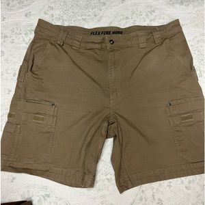 Duluth Flex Fire House shorts